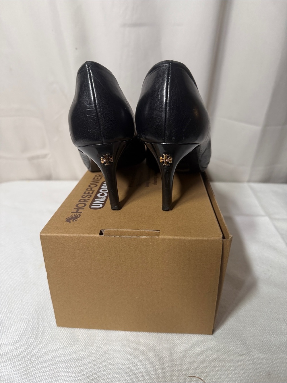 Tory Burch Black Leather Pointed-Toe Pumps with Logo Accent